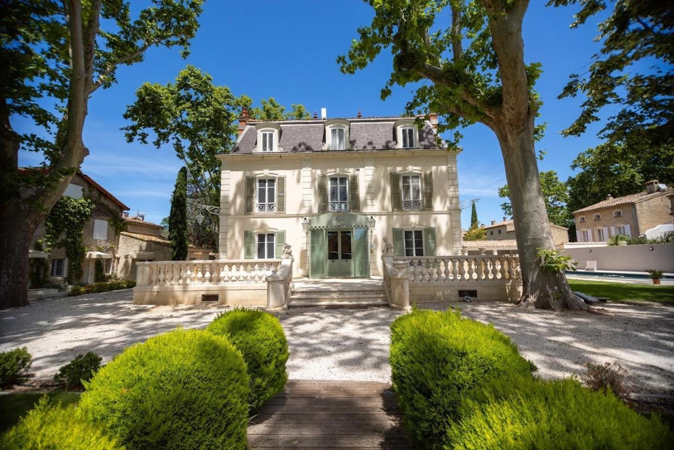 Les Frenes En Provence-Chateau Zen Avignon Bagian luar foto