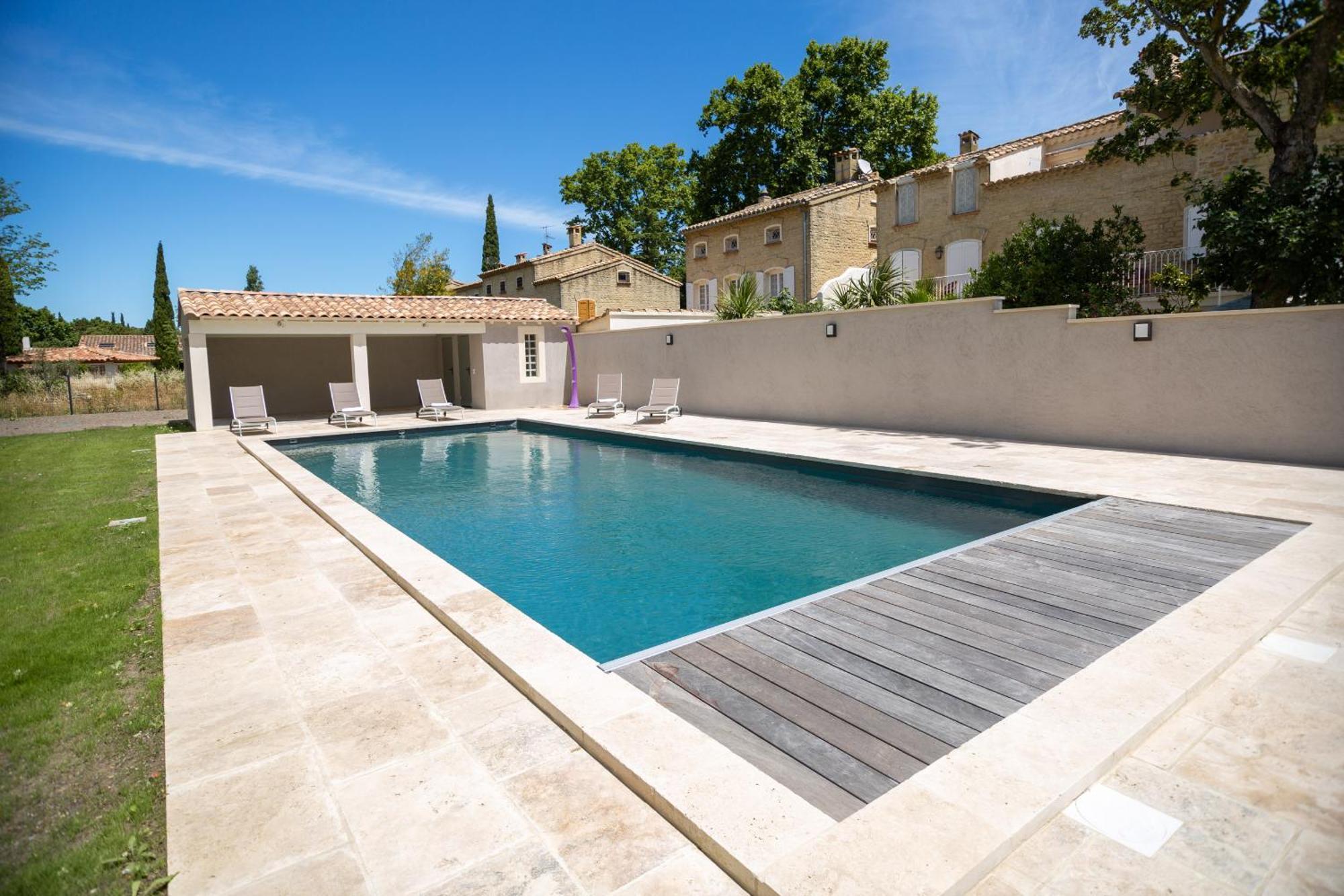 Les Frenes En Provence-Chateau Zen Avignon Bagian luar foto